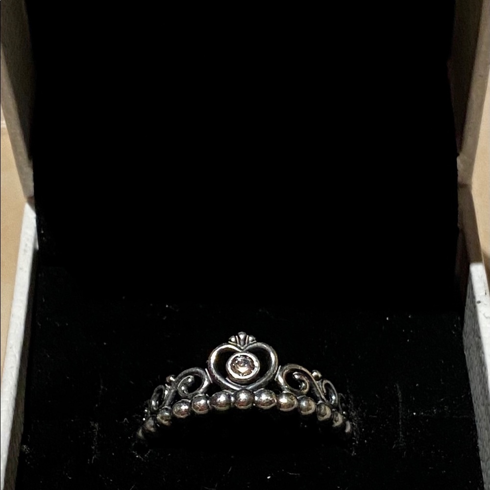Pandora Princess Tiara ring
